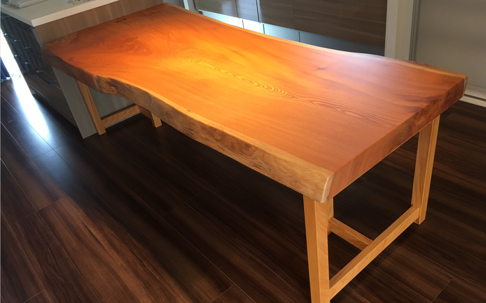 ケヤキ ウレタン塗装テーブル | 板蔵