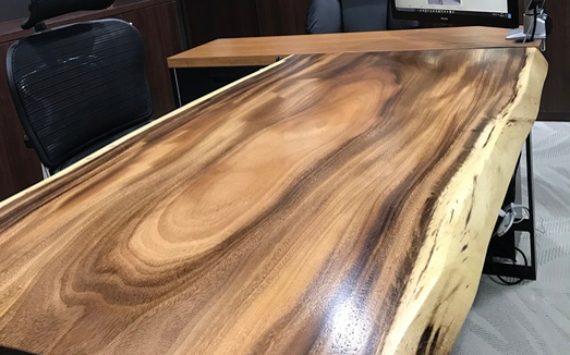 モンキーポッド ウレタン塗装デスク | 板蔵