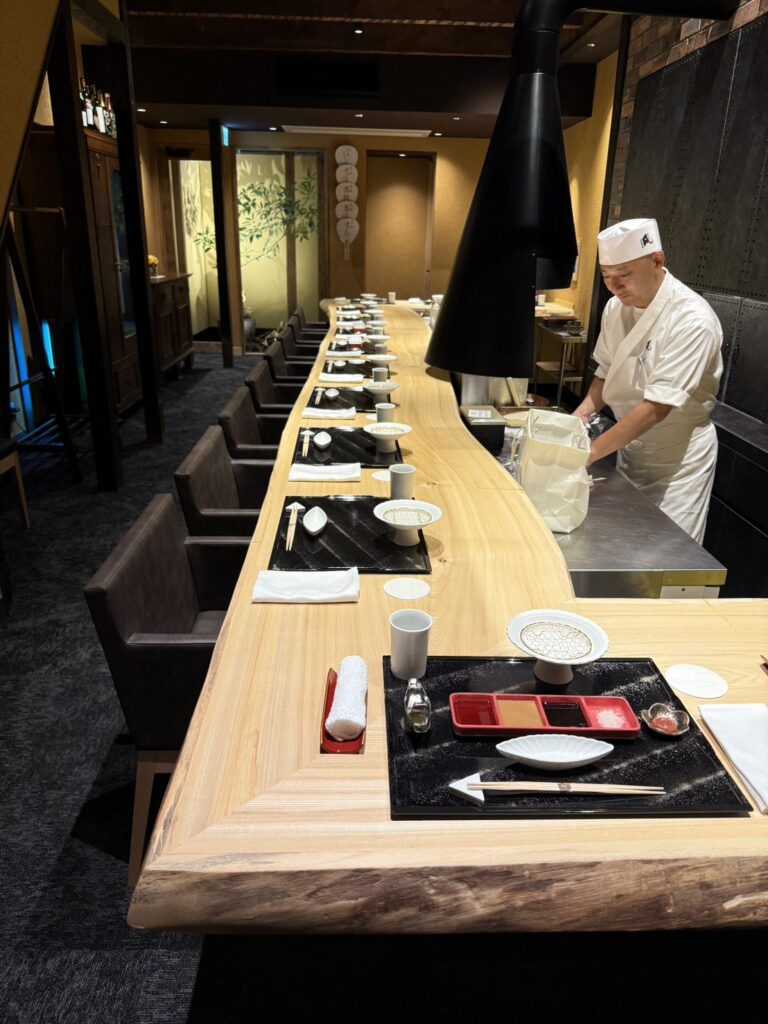 「京都御所南 串かつ凡」様 セン一枚板カウンター